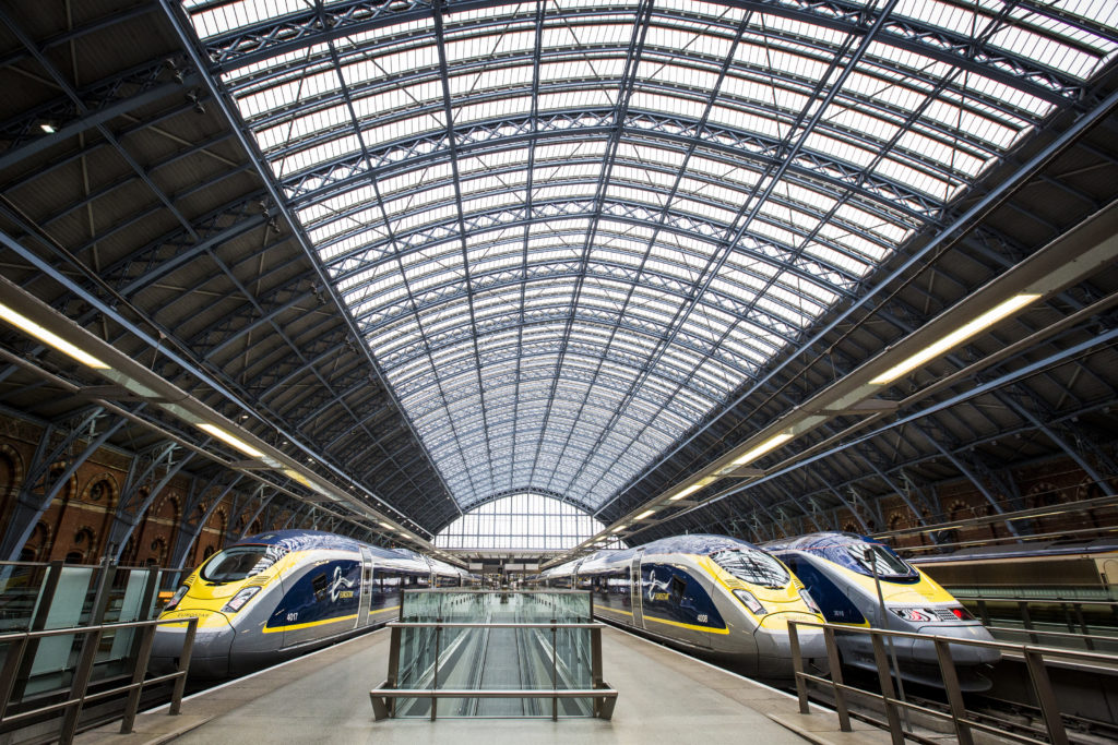 EASIER and Eurostar International Limited renew their agreement for the supply of boarding gates on the Cross-Channel network stations.