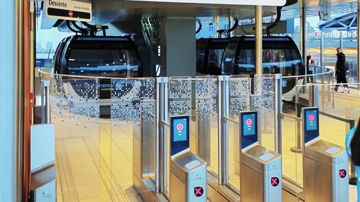 Hitachi Rail deploys ticketing solution and EASIER supplies security gates for the first urban cable car in Île-de-France